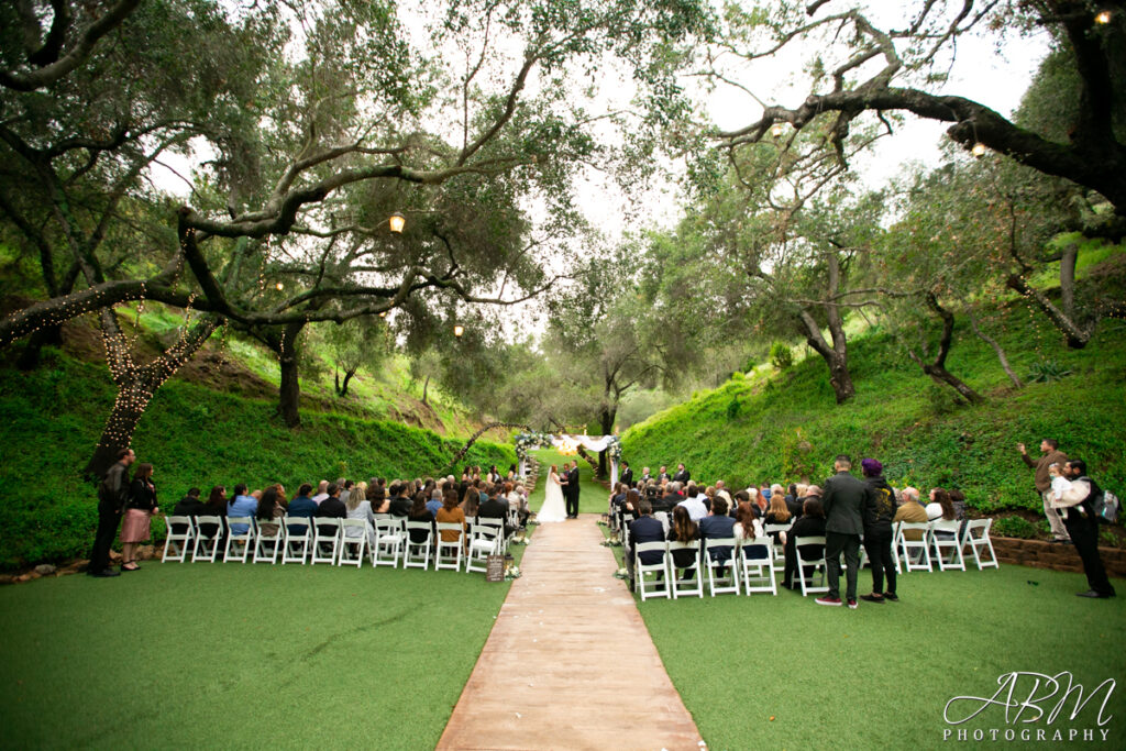 Los Willows Wedding Estate | San Diego | Alyssa + Evan’s Wedding Photography Weddings los-willows-wedding-estate-san-diego-wedding-photography-024-1024x683 Los Willows Wedding Estate | San Diego | Alyssa + Evan’s Wedding Photography