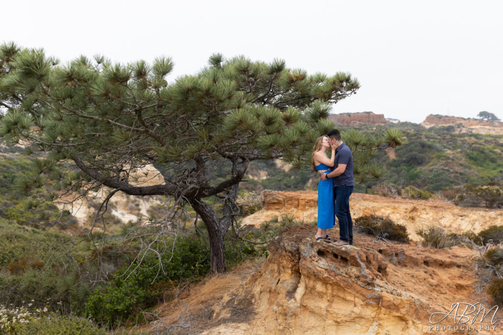 torrey-pines-state-reserve-engagement-photography-014-1024x683 Torrey Pines State Reserve | San Diego | Krista + Michael’s Engagement Photography