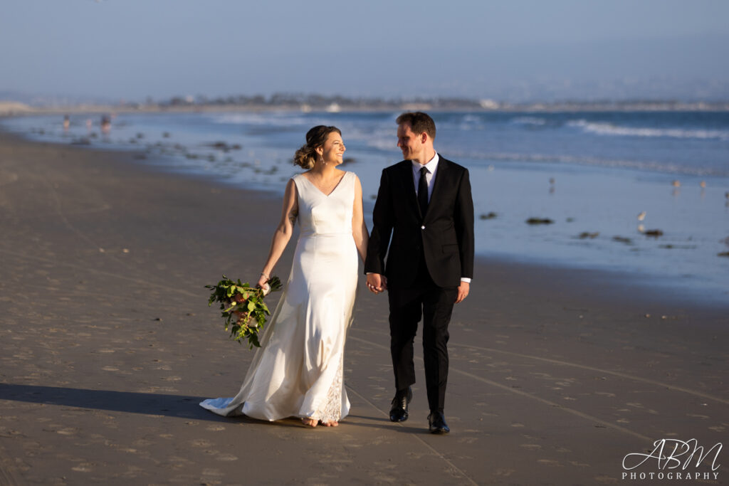 Nautilus Room| Coronado | Caitlin + Max's Wedding Photography Weddings Nautilus-room-wedding-photography-016-1024x683 Nautilus Room| Coronado | Caitlin + Max's Wedding Photography