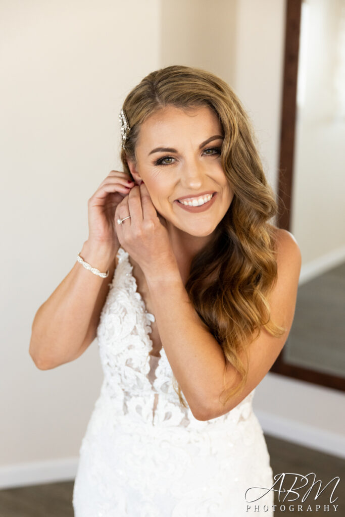 Harbor View Loft | San Diego | Recent Best of Wedding photography Weddings harbor-view-loft-san-diego-wedding-photography-19-683x1024 Harbor View Loft | San Diego | Recent Best of Wedding photography