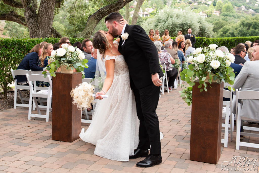 mount-woodson-wedding-photography-039-1024x684 Mount Woodson Castle | San Diego | Courtney + John's Wedding Photography
