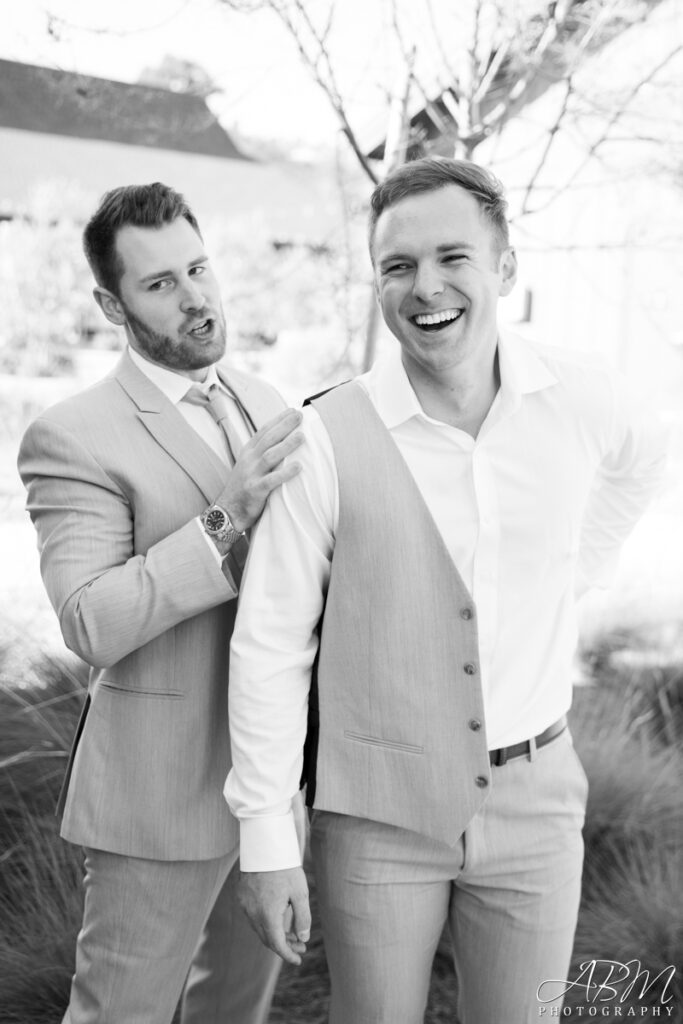 Canopy Grove | San Diego | Emma + Conner's Wedding Photography Weddings Canopy-Grove-San-Diego-Wedding-Photography_002-1-683x1024 Canopy Grove | San Diego | Emma + Conner's Wedding Photography