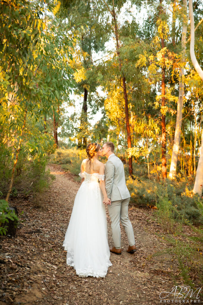 Canopy Grove | San Diego | Emma + Conner's Wedding Photography Weddings Canopy-Grove-San-Diego-Wedding-Photography_024-683x1024 Canopy Grove | San Diego | Emma + Conner's Wedding Photography