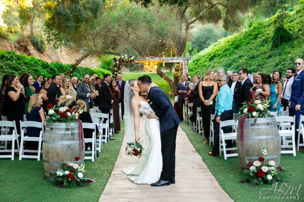 Los Willows Wedding Estate | Fallbrook | Nicole + Jonathan's Wedding Photography Weddings Los-Willows-Wedding-Estate-San-Diego-Wedding-Photography-020-1024x683 Los Willows Wedding Estate | Fallbrook | Nicole + Jonathan's Wedding Photography