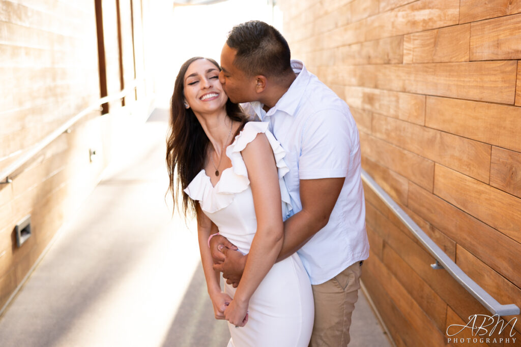 Scripps Pier | La Jolla | Breanna + Joshua's Engagement Photography Engagements Scripps-pier-la-jolla-engagement-photography-015-1024x683 Scripps Pier | La Jolla | Breanna + Joshua's Engagement Photography