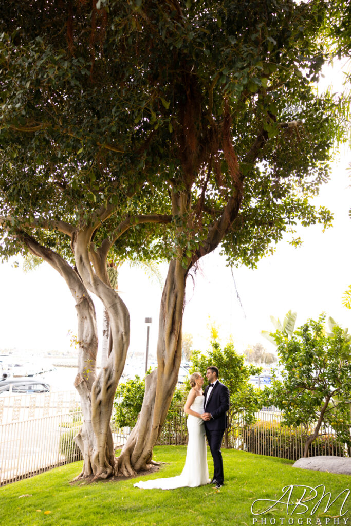 02marriott-marquis-san-diego-wedding-photography-day-2-061-1-683x1024 MARRIOTT MARQUIS SAN DIEGO MARINA | SAN DIEGO | ALY + JASKI’S WEDDING PHOTOGRAPHY – DAY 2