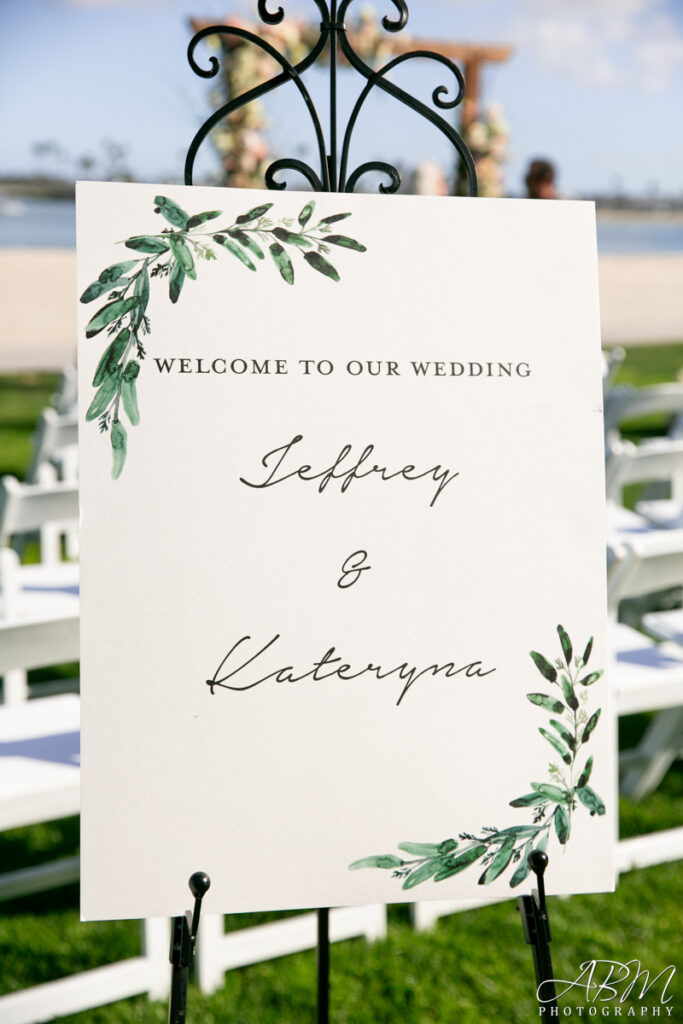 Catamaran-resort-mission-bay-wedding-photography-024-683x1024 Catamaran Resort Hotel and Spa | San Diego | Kateryna + Jeffrey's Wedding Photography