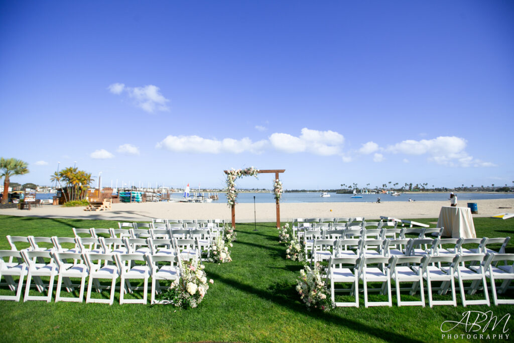 Catamaran-resort-mission-bay-wedding-photography-026-1024x683 Catamaran Resort Hotel and Spa | San Diego | Kateryna + Jeffrey's Wedding Photography