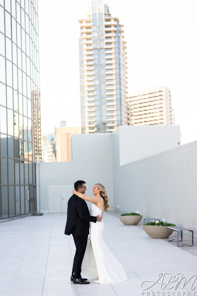 Marriott Marquis San Diego Marina | San Diego | Aly + Jaski's Wedding Photography - Day 1 Weddings marriott-marquis-san-diego-wedding-photography-039-683x1024 Marriott Marquis San Diego Marina | San Diego | Aly + Jaski's Wedding Photography - Day 1