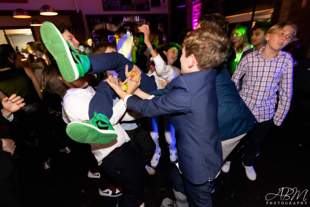 058-congregation-beth-am-veloce-motors-the-vault-san-diego-1024x683 San Diego | Congregation Beth Am | Veloce Motors The Vault | Ethan's Bar Mitzvah